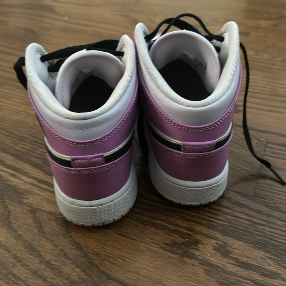 Air Jordan - Picture 4 of 5